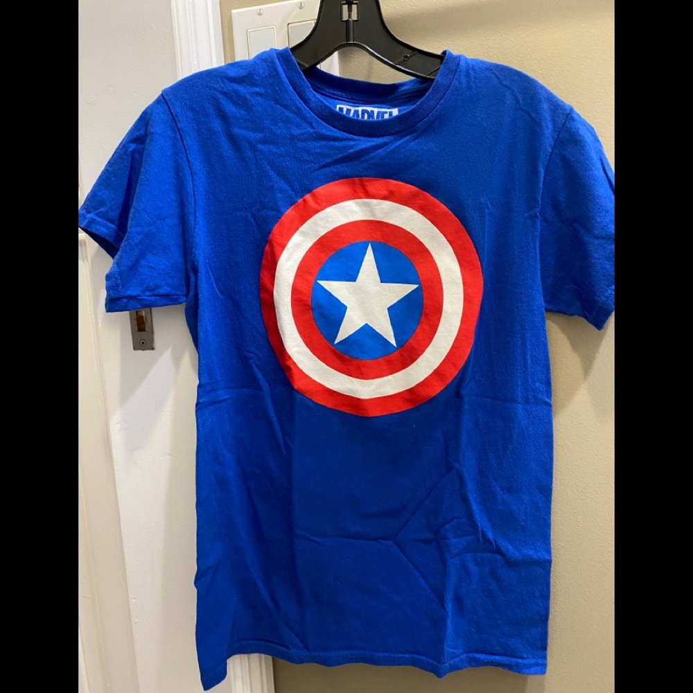 Captain america tshirt